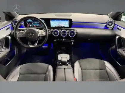 Photo 10 Mercedes Classe A 200 d AMG Line