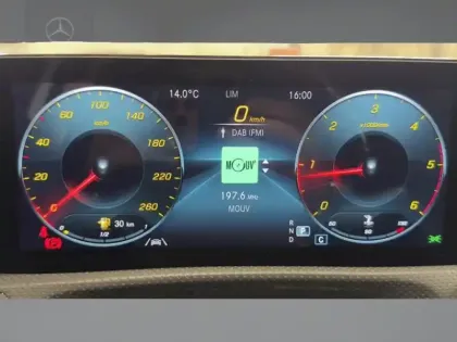 Photo 13 Mercedes Classe A 200 d AMG Line