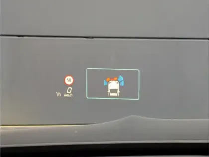 Photo 6 Mercedes GLB 200 d