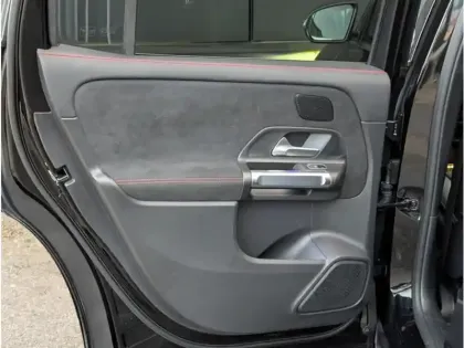 Photo 21 Mercedes GLB Gén. I (X247) Ph2 AMG Line 5