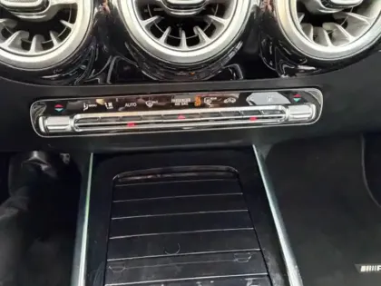 Photo 22 Mercedes EQA 250+ AMG Line