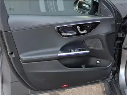 Photo 11 Mercedes Classe C 220 d Berline 