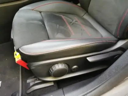 Photo 14 Mercedes Classe A 180 d Berline AMG Line 116 ch 