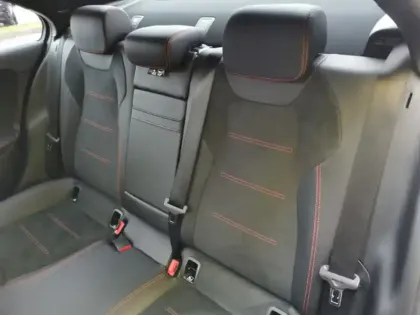 Photo 10 Mercedes Classe A 180 d Berline AMG Line 116 ch 