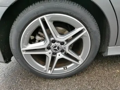 Photo 6 Mercedes Classe A 180 d Berline AMG Line 116 ch 