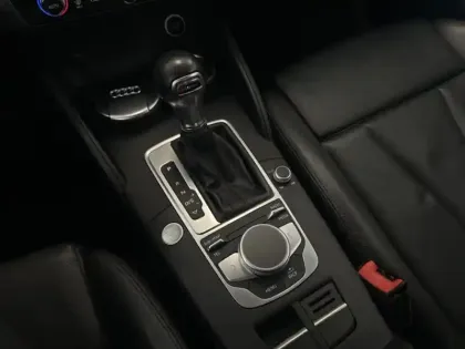 Photo 19 Audi A3 Gén. III Ph2 Design luxe 3