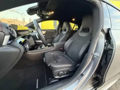 Photo 16 Mercedes CLA  250 e AMG Line