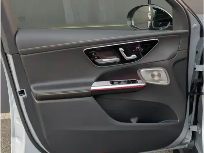 Photo 36 Mercedes Classe GLC Gén. II (X254) Ph1 AMG S 5