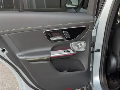 Photo 27 Mercedes Classe GLC 63 S E PERFORMANCE