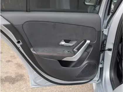 Photo 19 Mercedes Classe A 250 e Hybrid EQ 