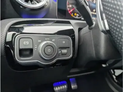 Photo 15 Mercedes Classe A 250 e Hybrid EQ 