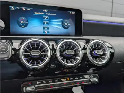 Photo 14 Mercedes Classe A 250 e Hybrid EQ 