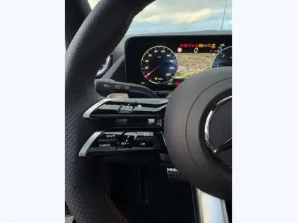 Photo 18 Mercedes GLA 200 d AMG Line