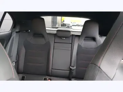 Photo 17 Mercedes Classe A 180 d 