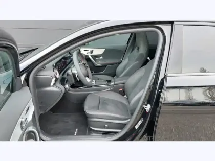 Photo 26 Mercedes Classe A Gén. IV (W177) Ph2 AMG Line 5