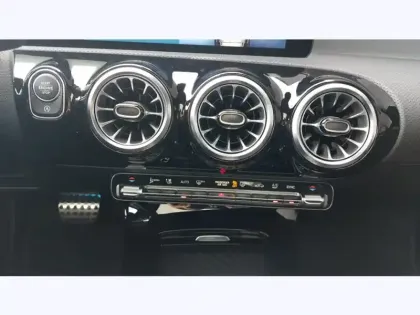 Photo 15 Mercedes Classe A 180 d 