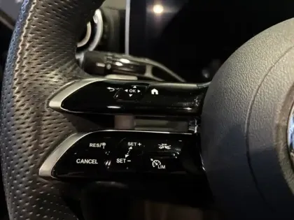 Photo 11 Mercedes Classe C  220 d Berline AMG Lin