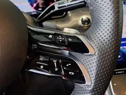 Photo 15 Mercedes Classe C  200 d Berline AMG Lin