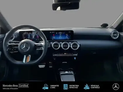 Photo 10 Mercedes Classe A A 200 d AMG Line