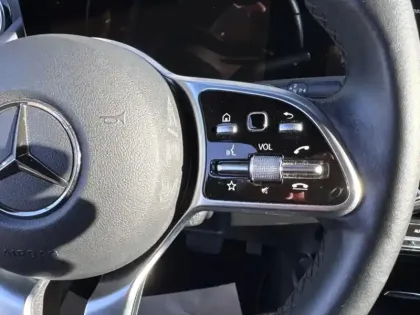 Photo 15 Mercedes GLA 250 e Business Line