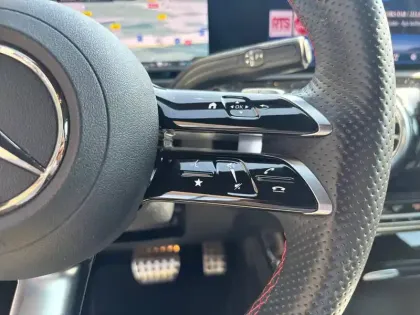 Photo 8 Mercedes Classe A 250 e AMG Line