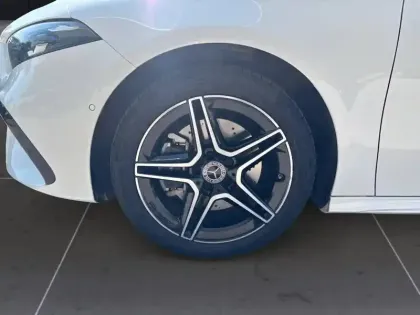 Photo 12 Mercedes Classe A 250 e AMG Line