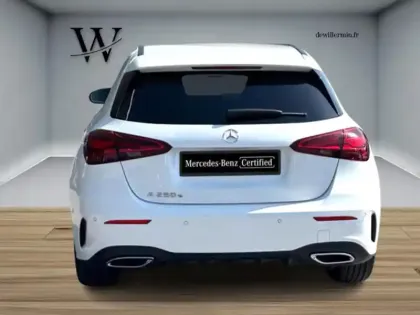 Photo 11 Mercedes Classe A 250 e AMG Line