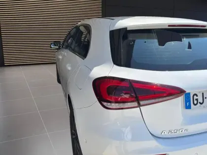 Photo 25 Mercedes Classe A Gén. IV (W177) Ph1 Progressive Line 5