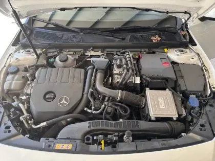 Photo 13 Mercedes Classe A 250 e Progressive Line