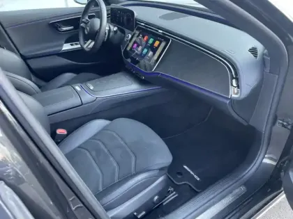 Photo 22 Mercedes Classe E 220 d AMG Line Berline