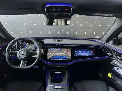 Photo 10 Mercedes Classe E  300 d e Hybrid EQ 4MA