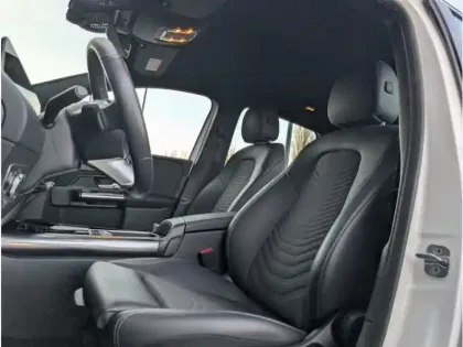 Photo 24 Mercedes Classe B Gén. III (W247) Ph2 Progressive Line 5