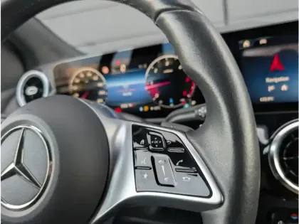 Photo 22 Mercedes Classe B Gén. III (W247) Ph2 Progressive Line 5