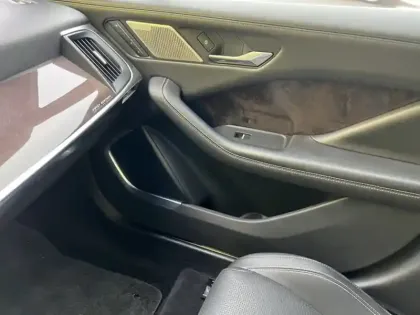 Photo 28 Jaguar I-Pace First Edition 400