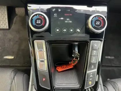 Photo 29 Jaguar I-Pace First Edition 400