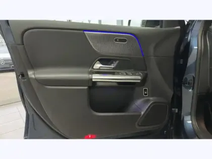 Photo 5 Mercedes GLA 250 e Business Line