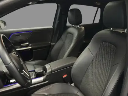 Photo 15 Mercedes GLA 250 e Business Line