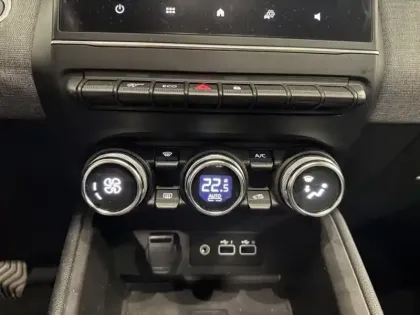 Photo 15 Mitsubishi Colt Gén. VIII Ph1 Business 5