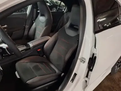 Photo 11 Mercedes Classe A 250 e Hybrid EQ Star Edition