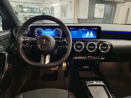 Photo 10 Mercedes Classe A 250 e Hybrid EQ Star Edition