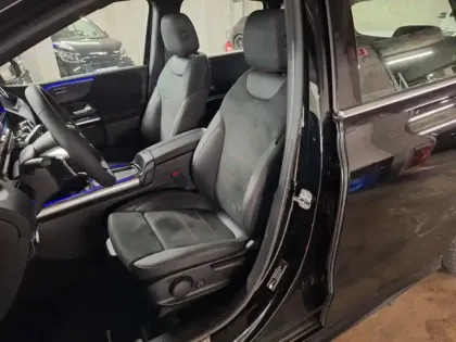 Photo 11 Mercedes Classe B 200 d AMG Line