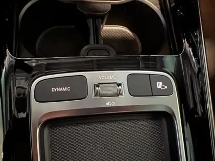 Photo 21 Mercedes Classe B Gén. III (W247) Ph2 Progressive Line 5