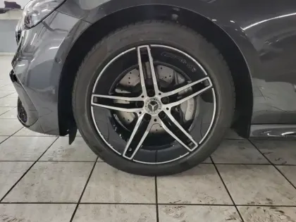 Photo 8 Mercedes CLA sse E 220 d AMG Line Break