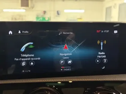 Photo 18 Mercedes Classe A 200 d AMG Line