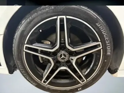 Photo 8 Mercedes Classe A 200 d AMG Line