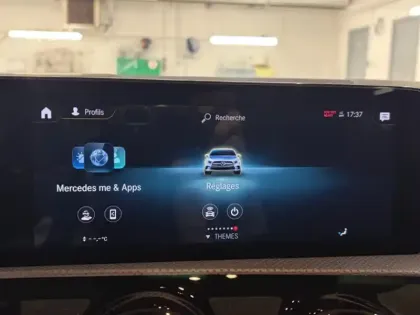 Photo 20 Mercedes Classe A 200 d AMG Line