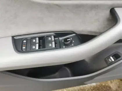 Photo 31 Audi Q8 Gén. I Ph1 Base 5