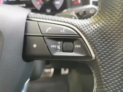 Photo 27 Audi Q8 Gén. I Ph1 Base 5