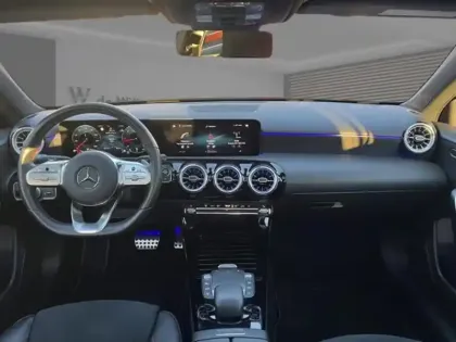 Photo 5 Mercedes Classe A 200 d AMG Line