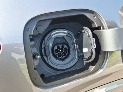 Photo 20 Mercedes GLA 250 e Hybrid EQ AMG Line